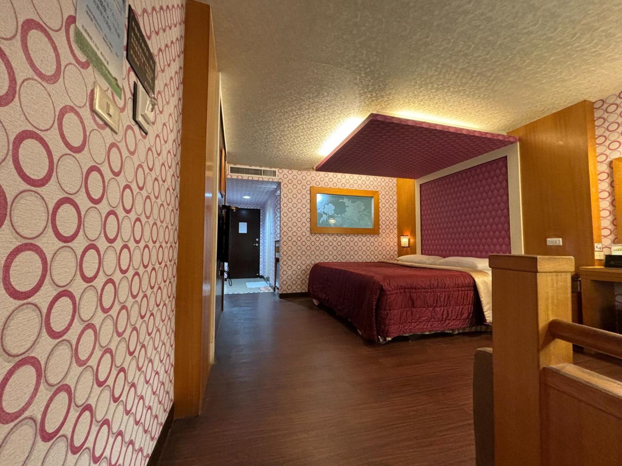 Hua Xiang Motel - Da Chang Kaohsiung Exterior photo