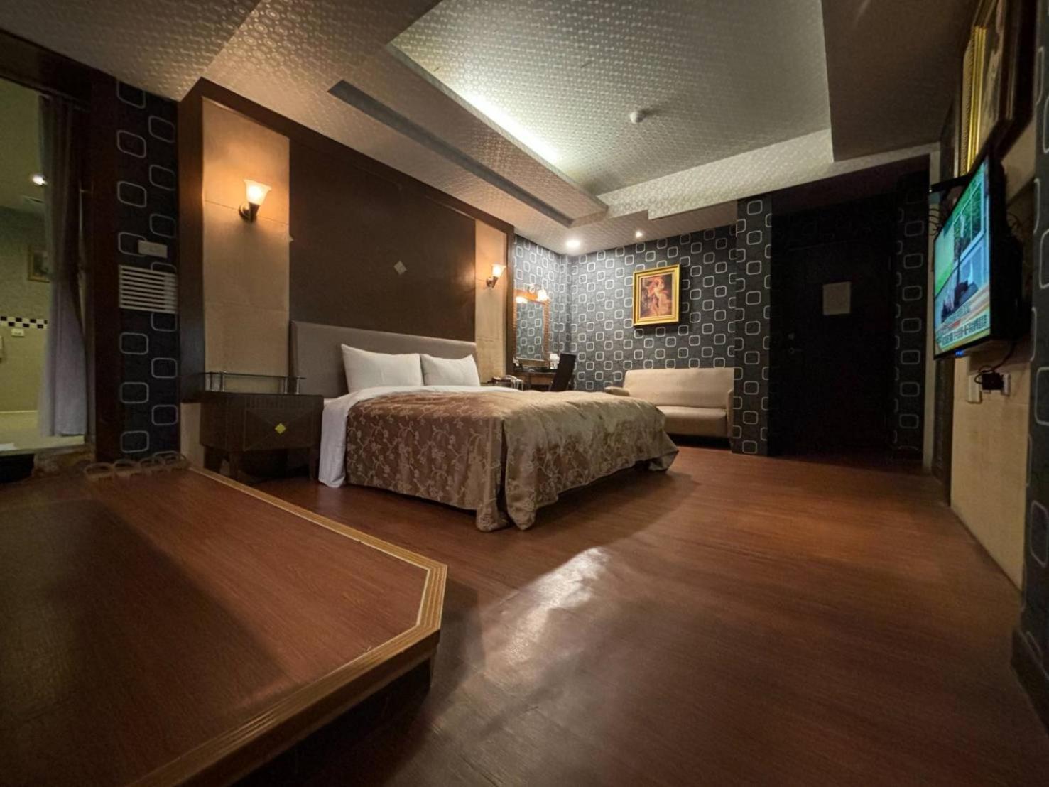 Hua Xiang Motel - Da Chang Kaohsiung Exterior photo